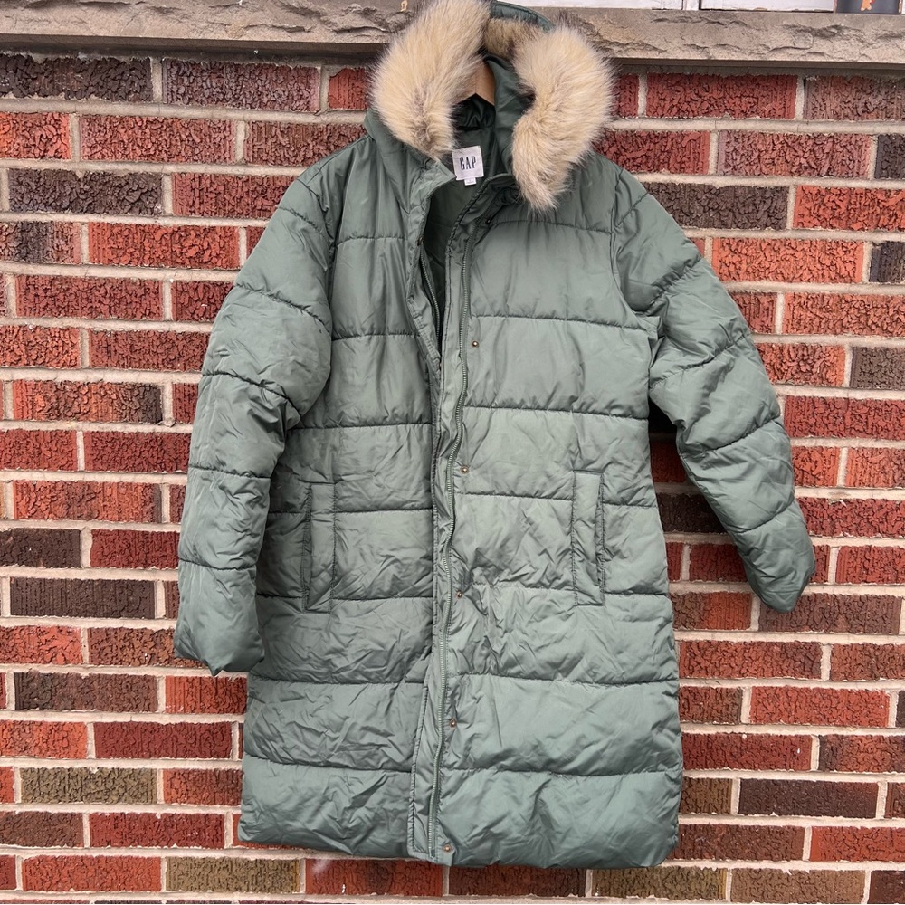 GAP Olive Green Beige Fur Trim Puffer Winter Coat Jacket